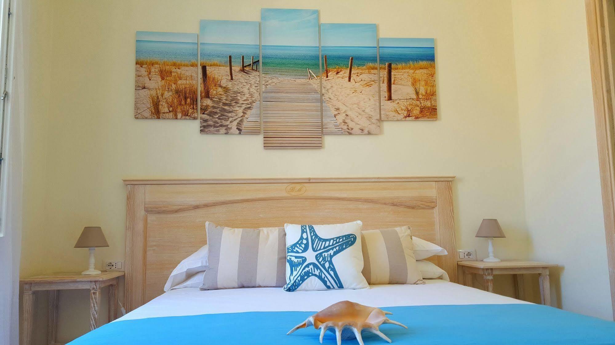 Brezza Marina Luxury Rooms Cagliari Exteriör bild